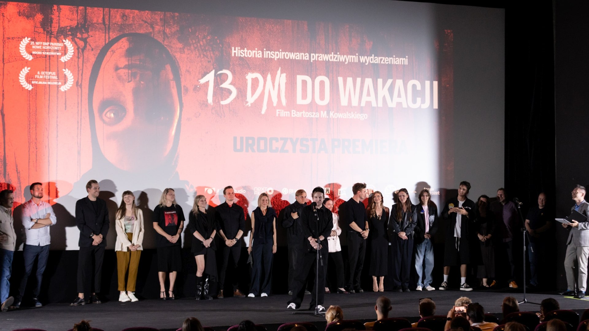 Maski, kusze i zamknięte drzwi. „13 dni do wakacji” przeraził widzów w warszawskim kinie i… bunkrze w Gdańsku